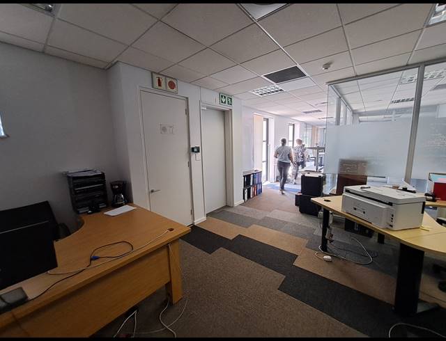 3,649M² OFFICE TO LET IN ILLOVO